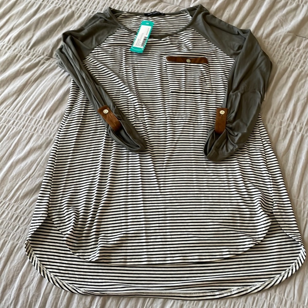 Pink Clover striped top w/ olive sleeves. High low detail
